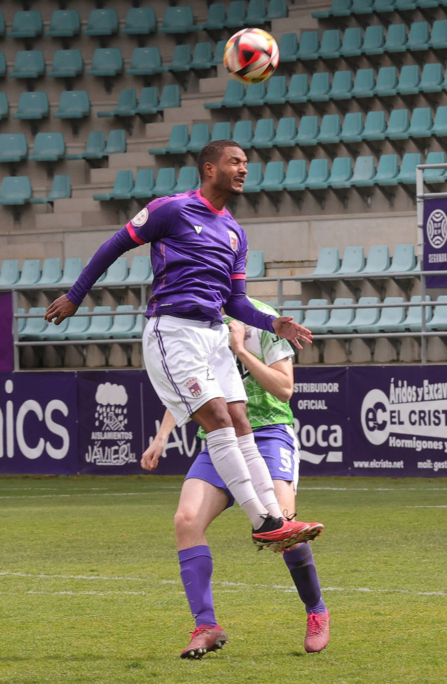 Empate sin goles en el derbi Palencia CF-Becerril