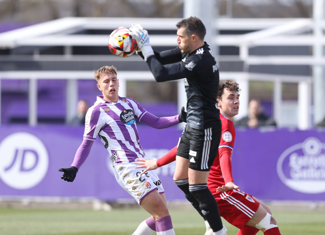 Las imágenes del partido del Promesas frente al SD Compostela