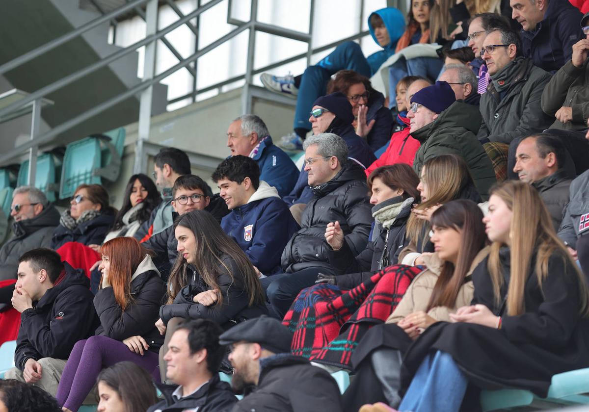 Búscate en las gradas en el derbi Palencia CF-Becerril