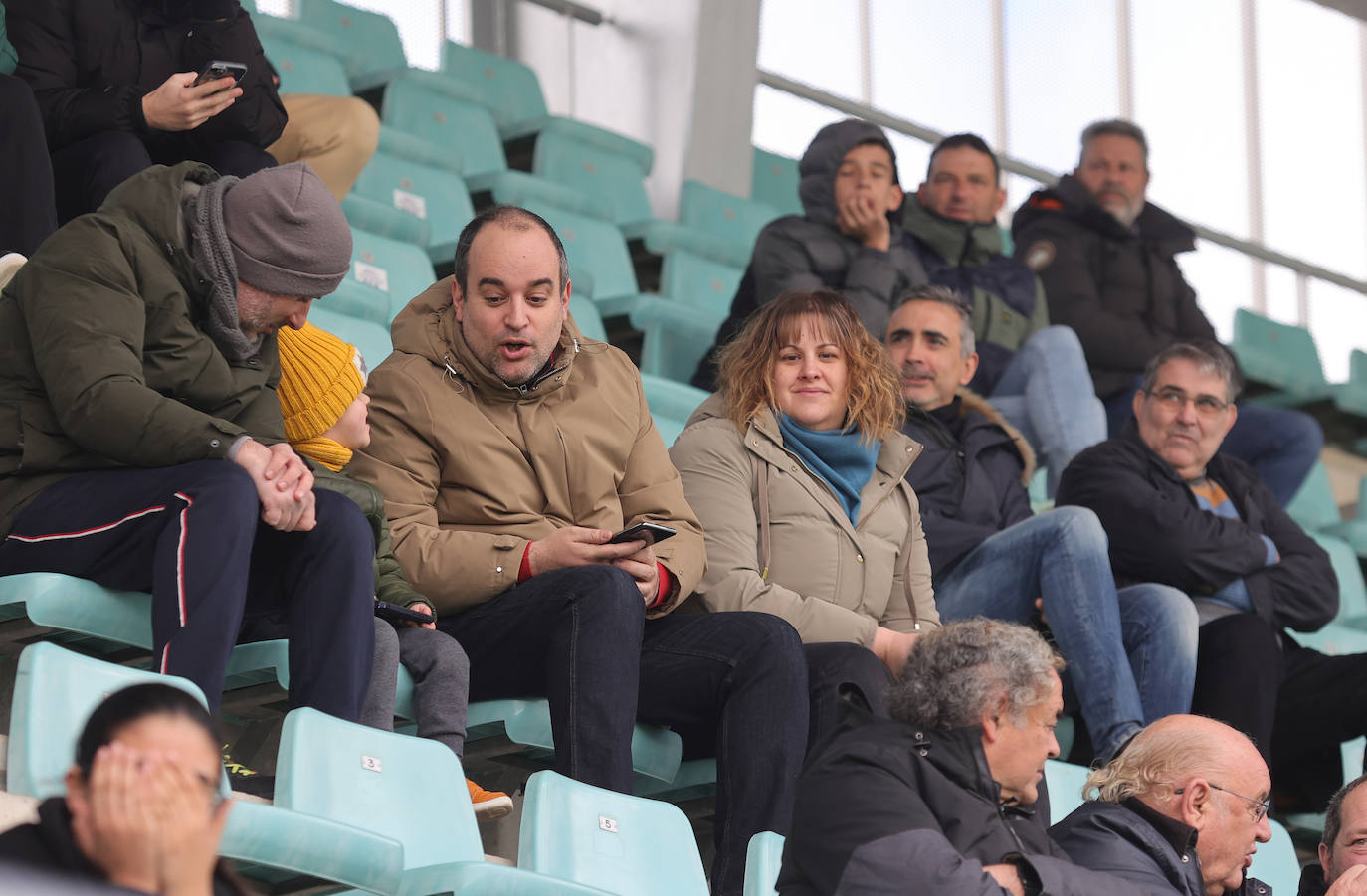 Búscate en las gradas en el derbi Palencia CF-Becerril