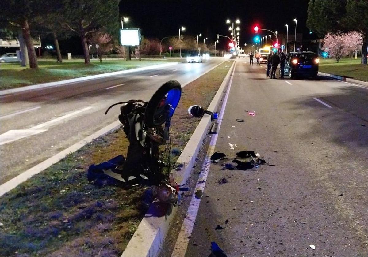 Estado en el quedó la moto tras el accidente el primer fin de semana de marzo.