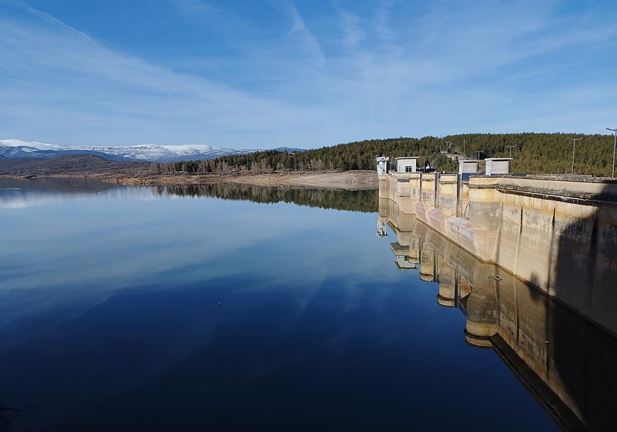 Estado actual del embalse de Aguilar de Campoo, con el que riega el Pisuerga-Bajo Duero.