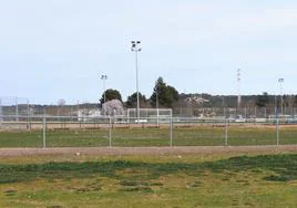 Instalaciones del campo de fútbol de Pan y Guindas, donde se construirá el campo de rugby.