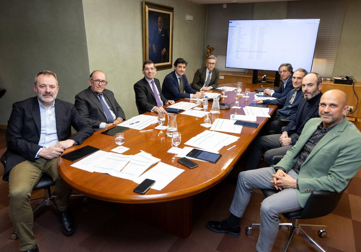 Los integrantes de los II Premios de Sostenibilidad Ambiental, reunidos en la sede de El Norte de Castilla.