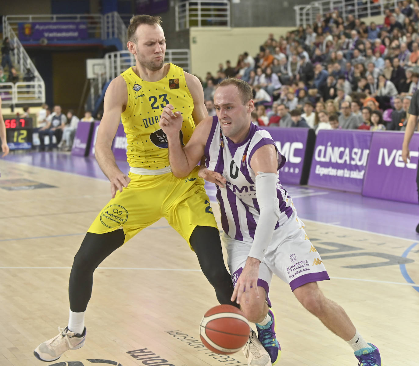 Las imágenes del encuentro disputado entre el Real Valladolid de Baloncesto y el Ourense