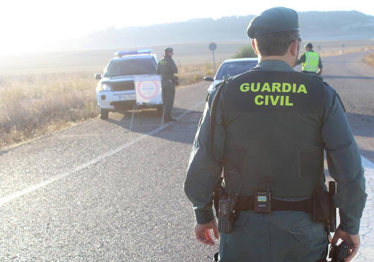 Imagen de archivo de la Guardia Civil en un control.