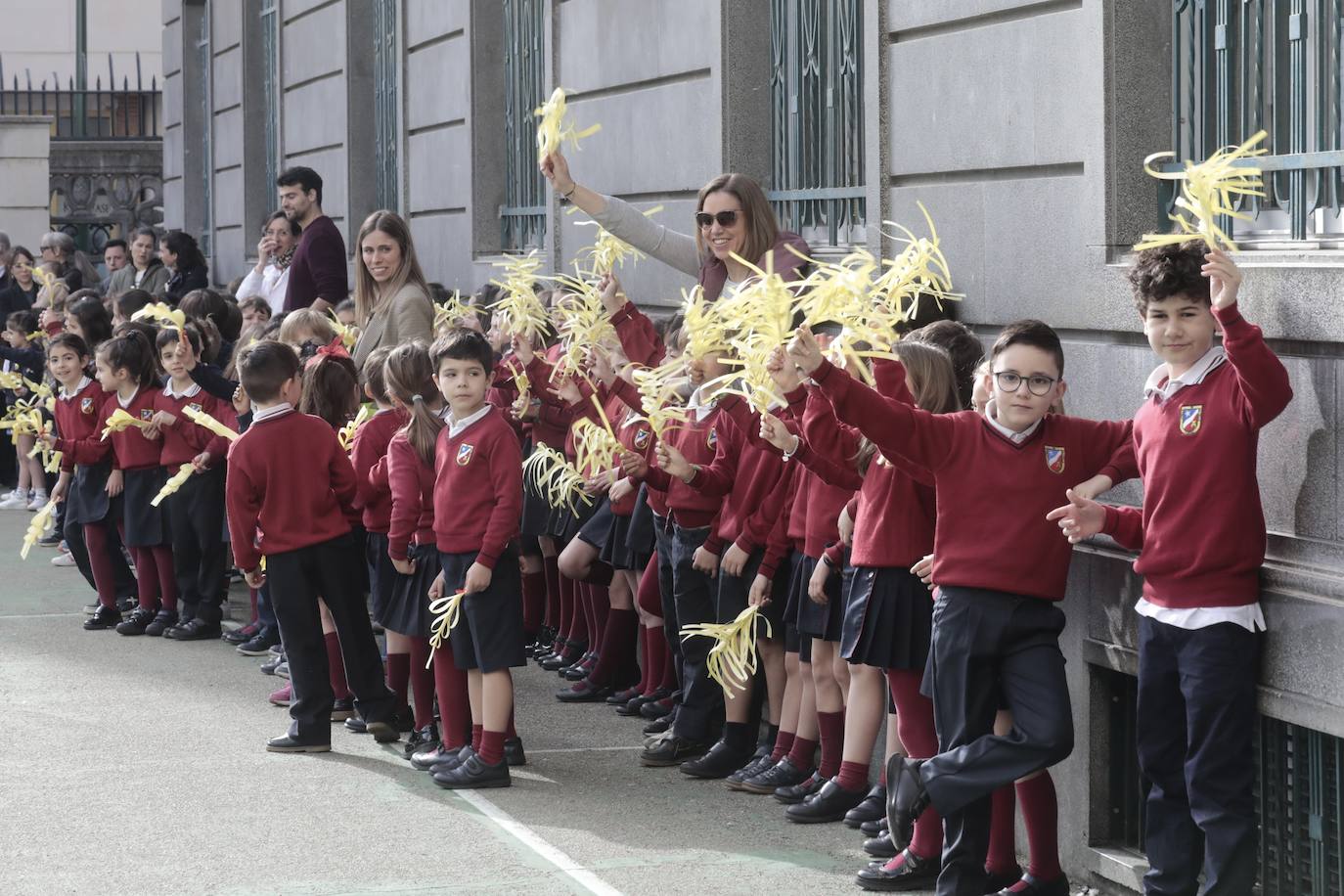 Fotografías de la Semana Santa infantil en el Colegio Lourdes