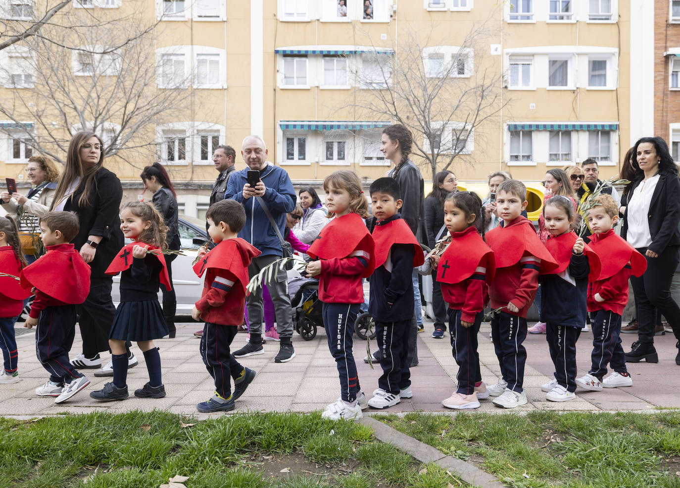 Las imágenes de la procesión protagonizada por los escolares vallisoletanos