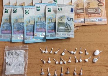 La Guardia Civil se incauta de veinte dosis de cocaína y siete de heroína en La Lastrilla