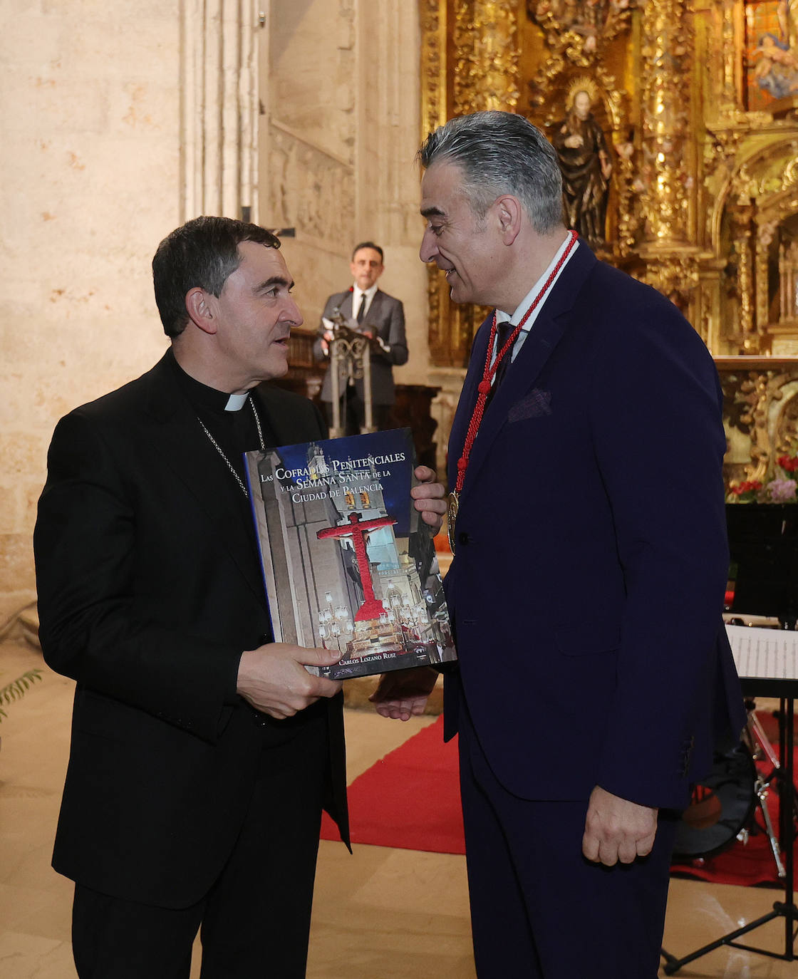 El pregonero pondera las fortalezas de la Semana Santa