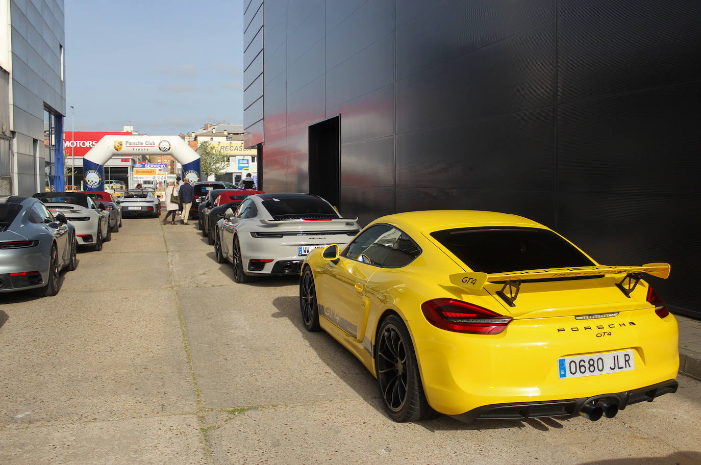 Fotografías de la concentración de automóviles Porsche en Valladolid