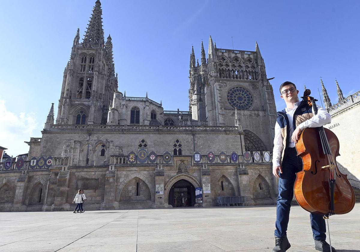 El violonchelista burgalés Asier Mediavilla.