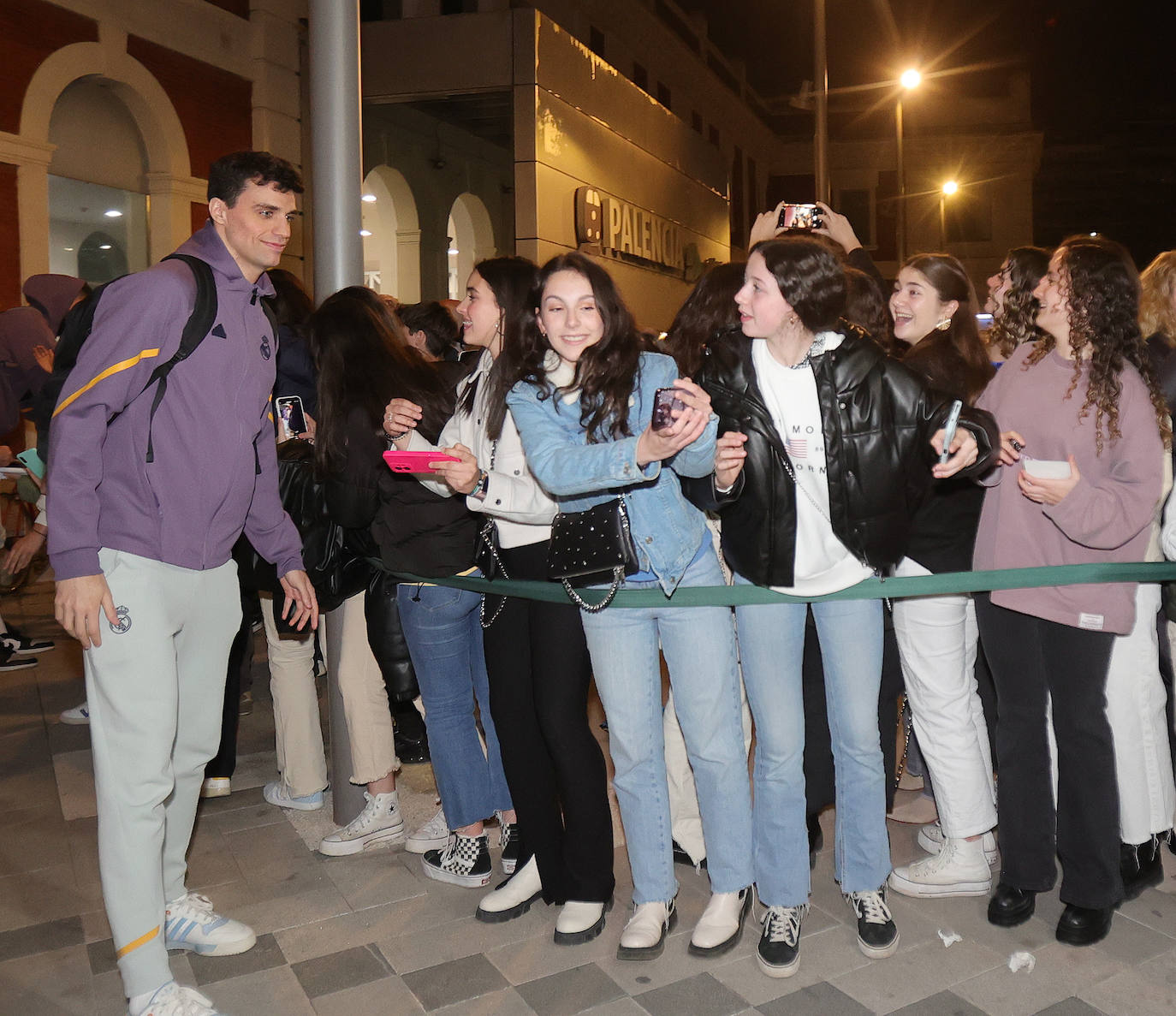 Expectación en Palencia a la llegada del Real Madrid