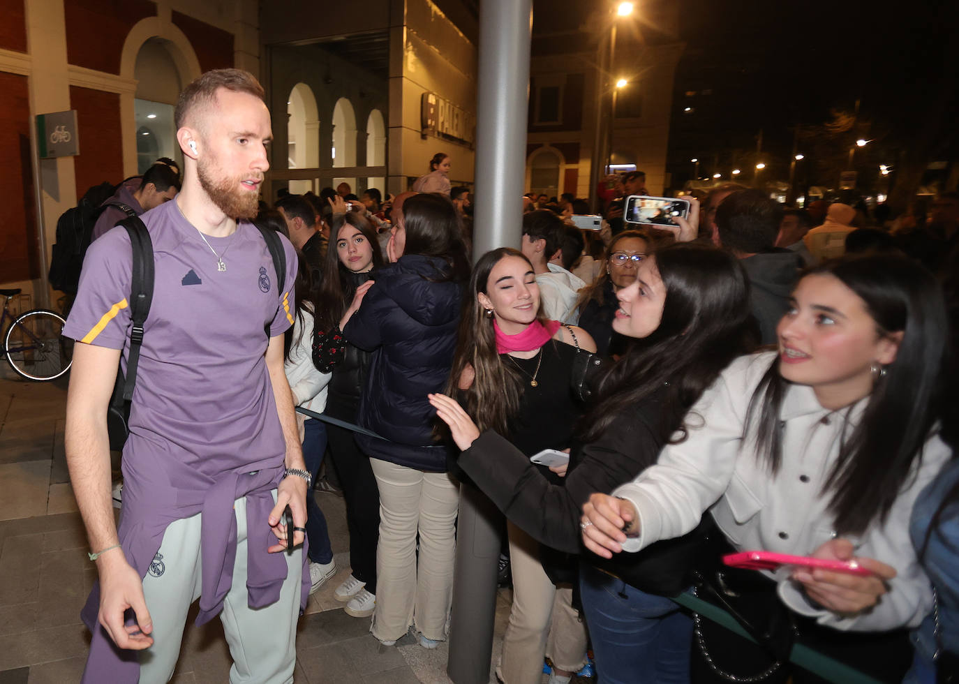 Expectación en Palencia a la llegada del Real Madrid