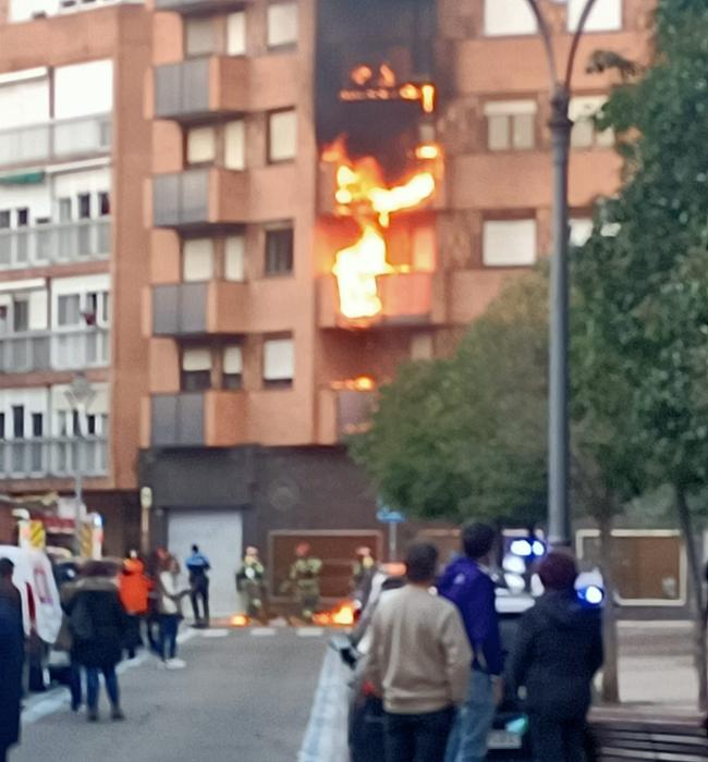 Un momento del incendio.