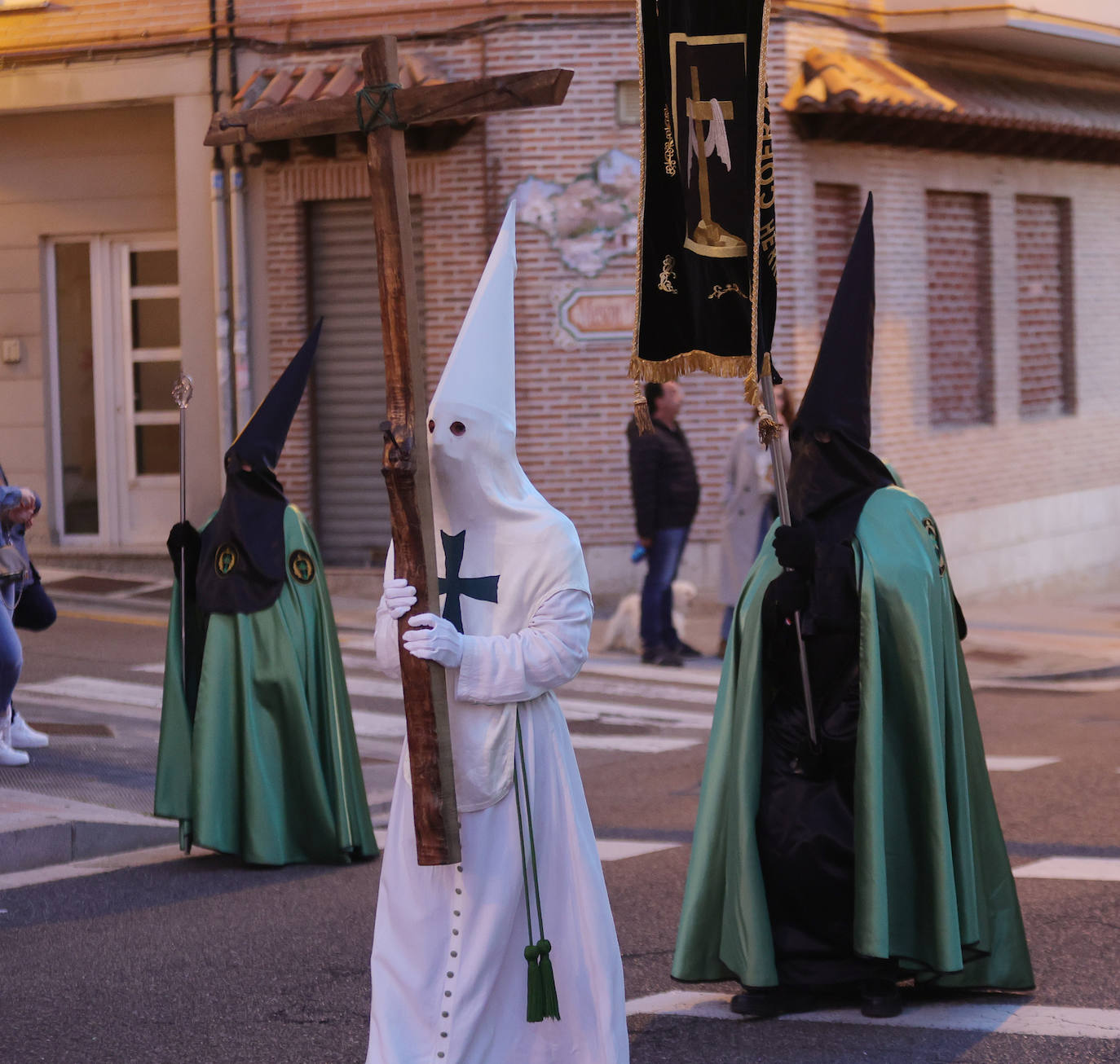 El Santo Rosario del Dolor sube hasta el Cristo del Otero