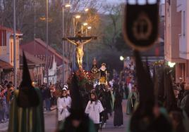 La procesión del Rosario del Dolor en el Paseo del Otero.