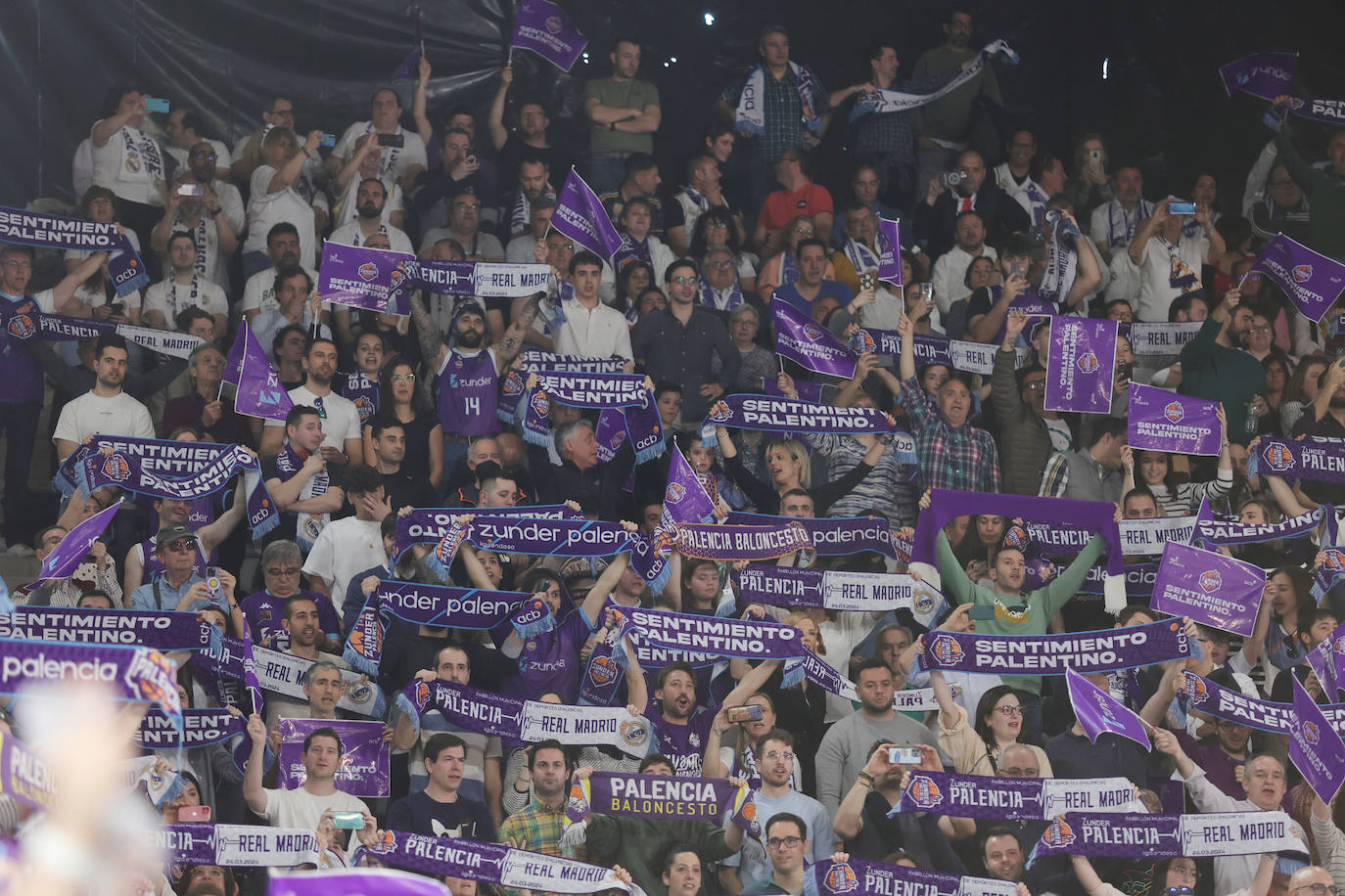 Así animó la afición palentina al Zunder ante el Real Madrid