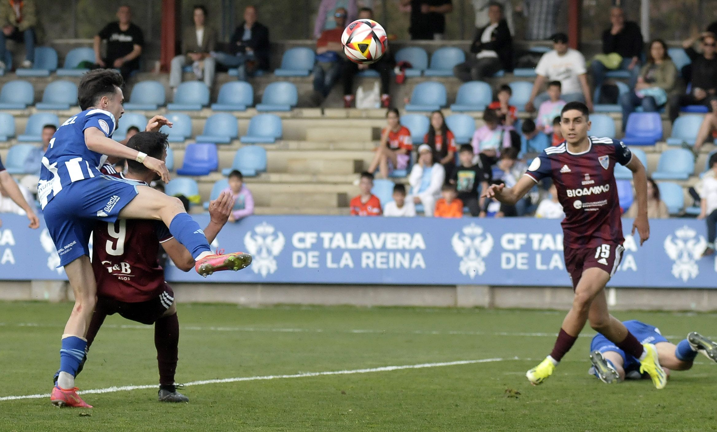 Las mejores imágenes del partido entre el Talavera y la Segoviana