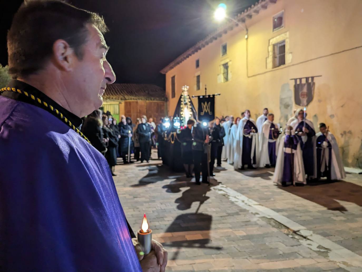 Las imágenes de la procesión del Rosario de Dolor en Torrelobatón