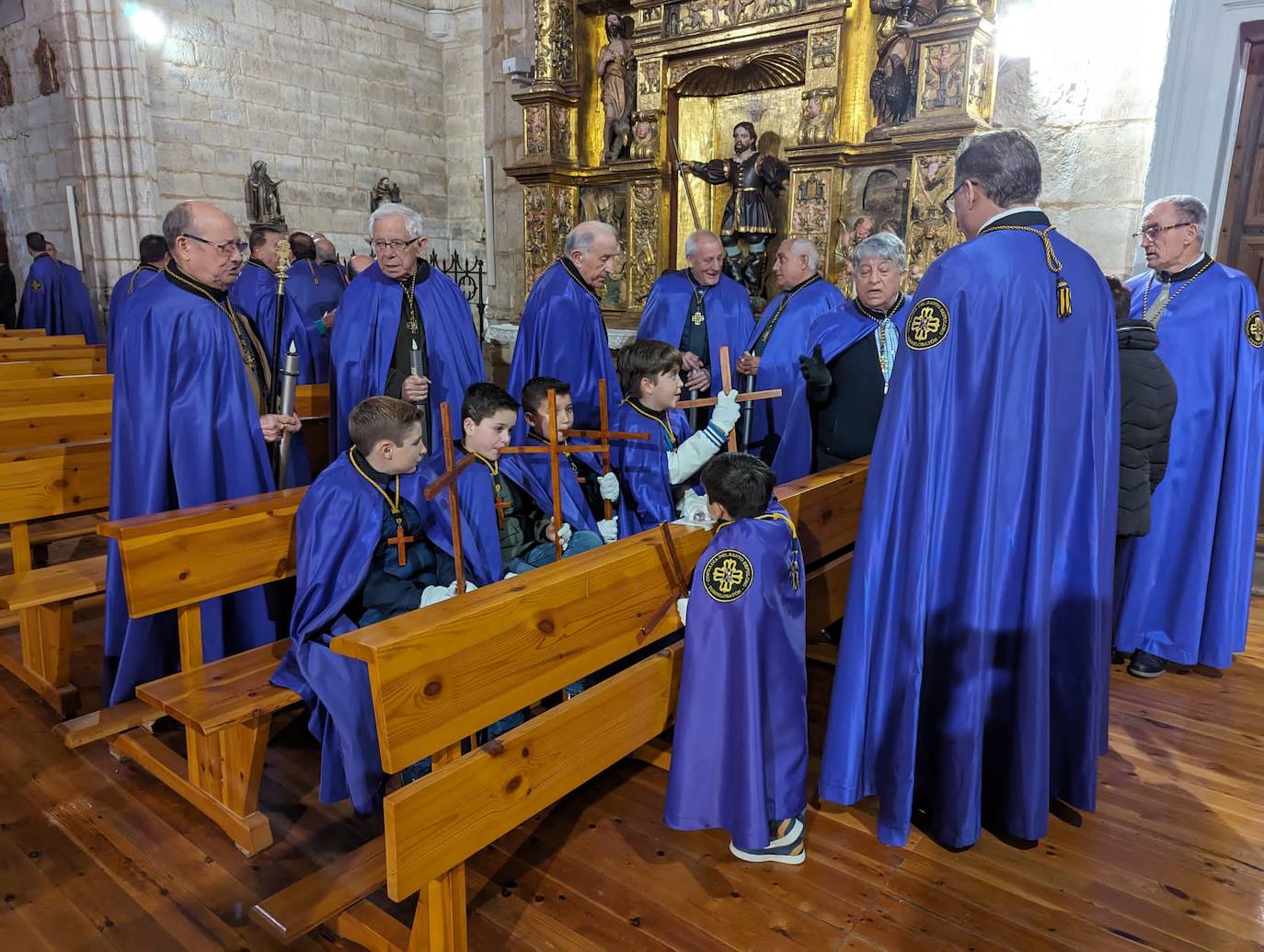 Las imágenes de la procesión del Rosario de Dolor en Torrelobatón