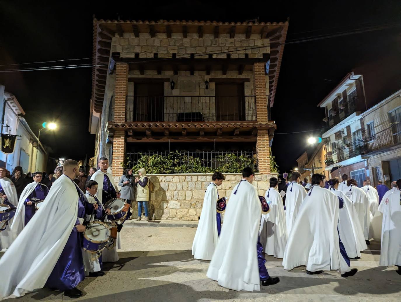 Las imágenes de la procesión del Rosario de Dolor en Torrelobatón