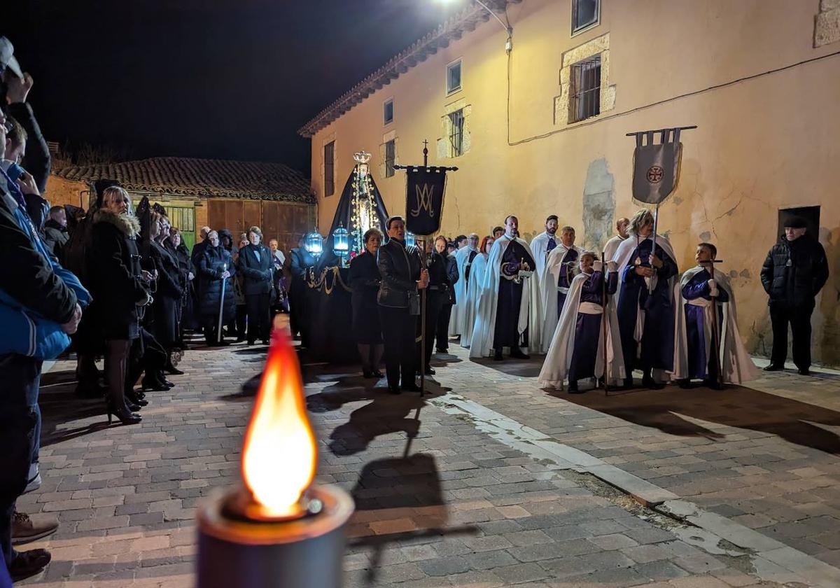 Las imágenes de la procesión del Rosario de Dolor en Torrelobatón