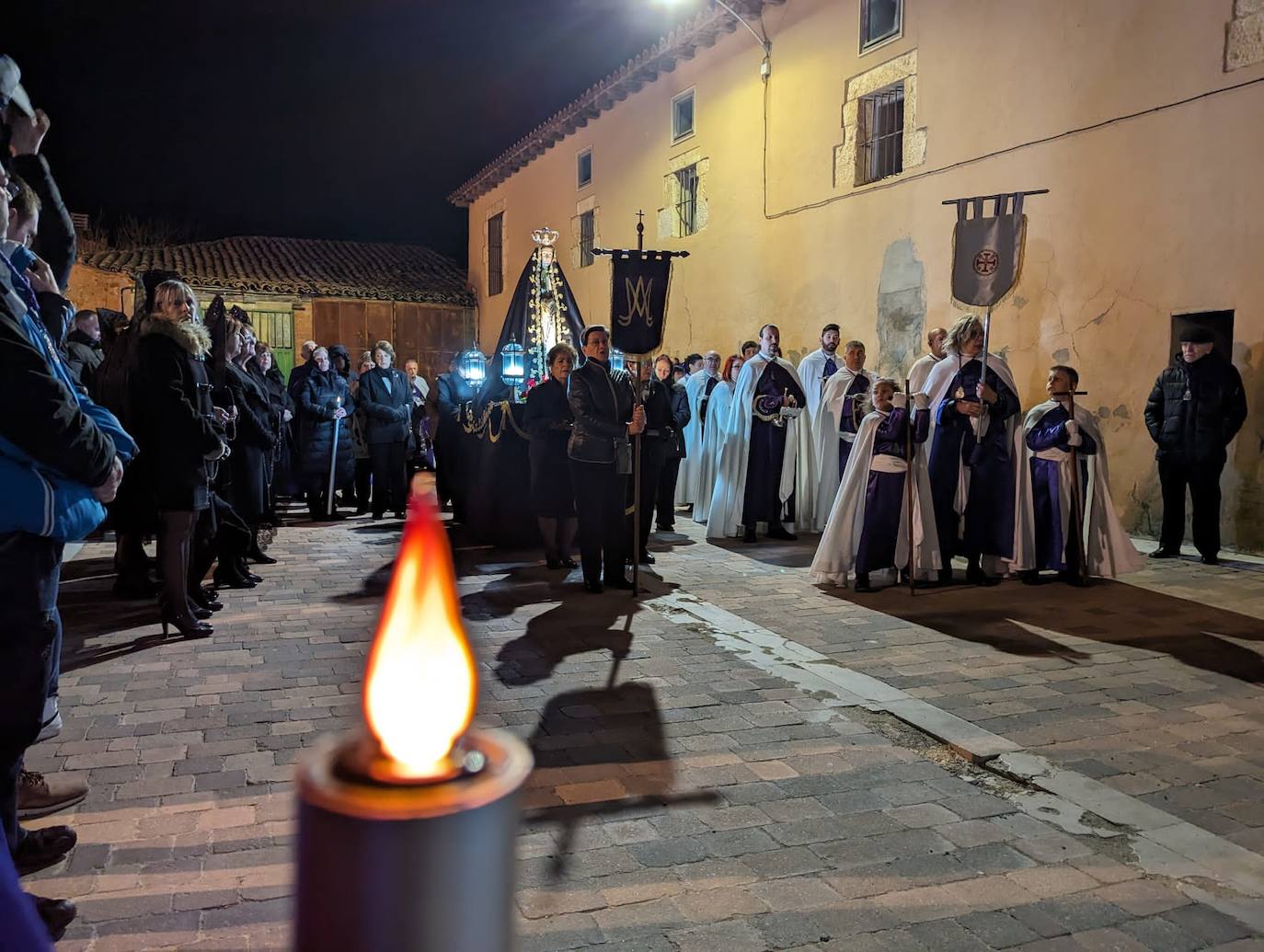 Las imágenes de la procesión del Rosario de Dolor en Torrelobatón