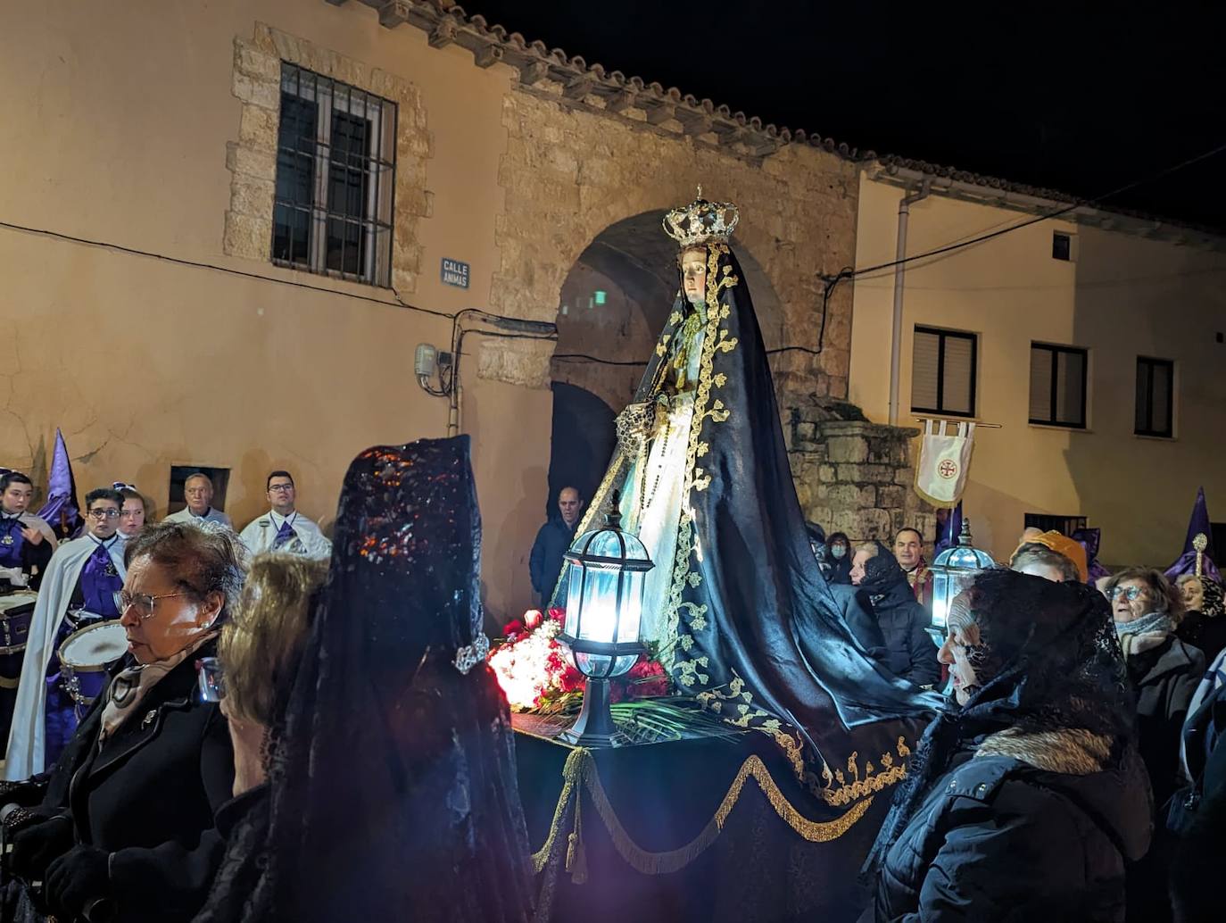 Las imágenes de la procesión del Rosario de Dolor en Torrelobatón