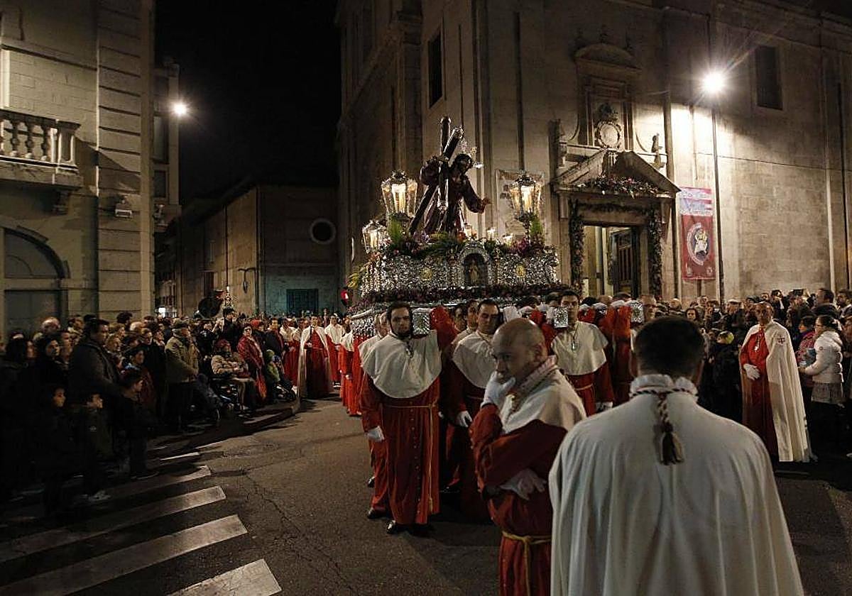 Procesión del Encuentro de la Santisima Virgen con su hijo en la calle de la Amargura, que saldrá este Martes Santo.
