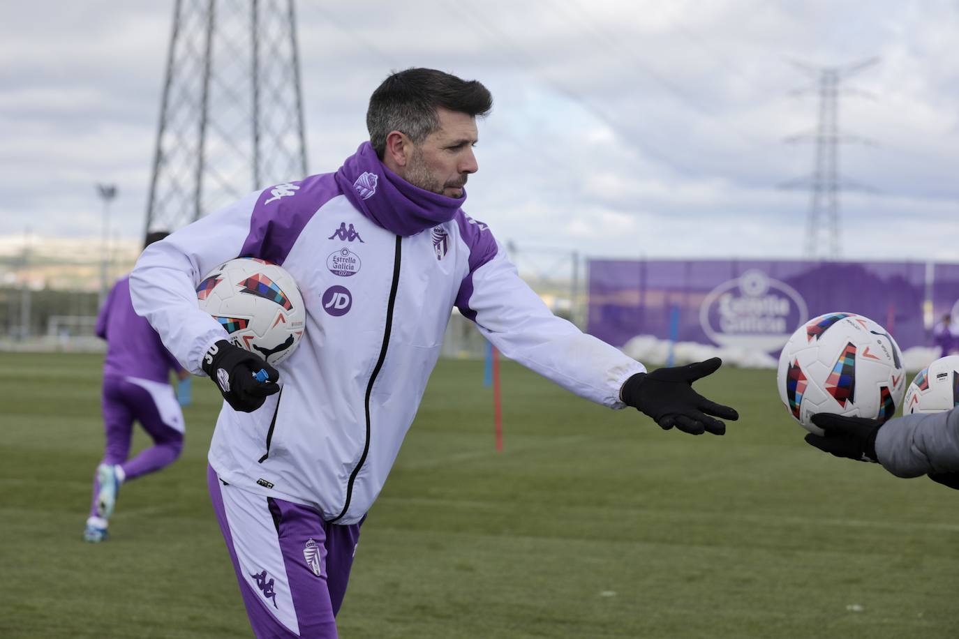 Las imágenes del entrenamiento a puerta abierta del Real Valladolid