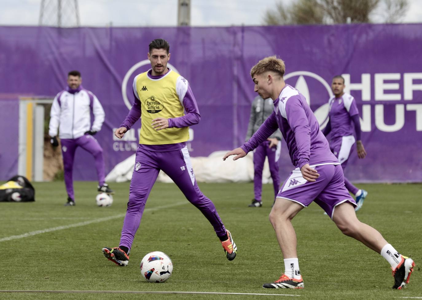 Las imágenes del entrenamiento a puerta abierta del Real Valladolid