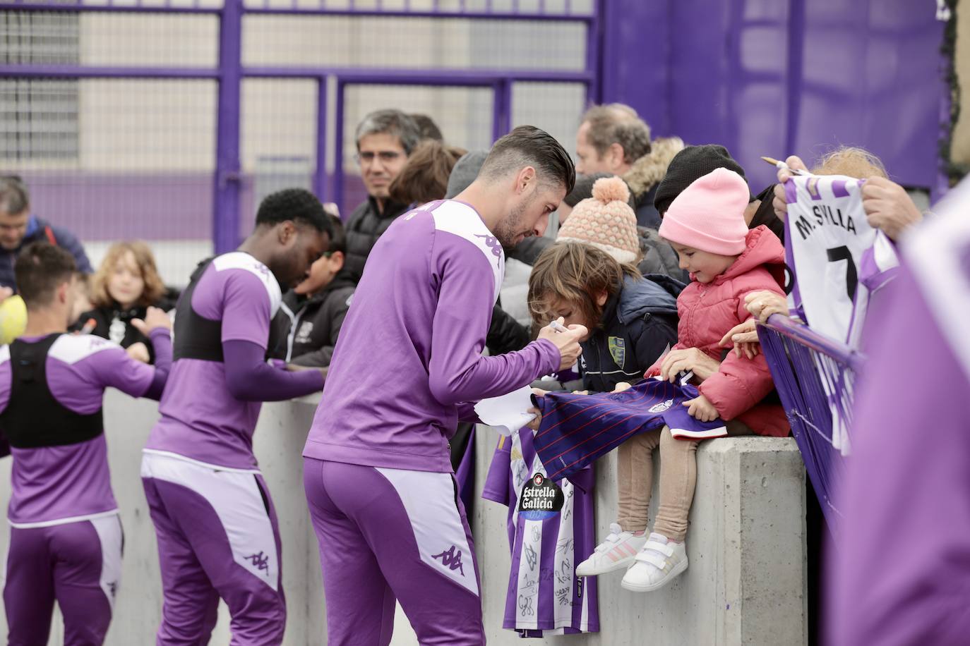 Las imágenes del entrenamiento a puerta abierta del Real Valladolid