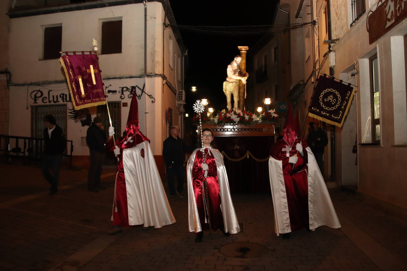 El Viernes Santo de Cuéllar, en imágenes