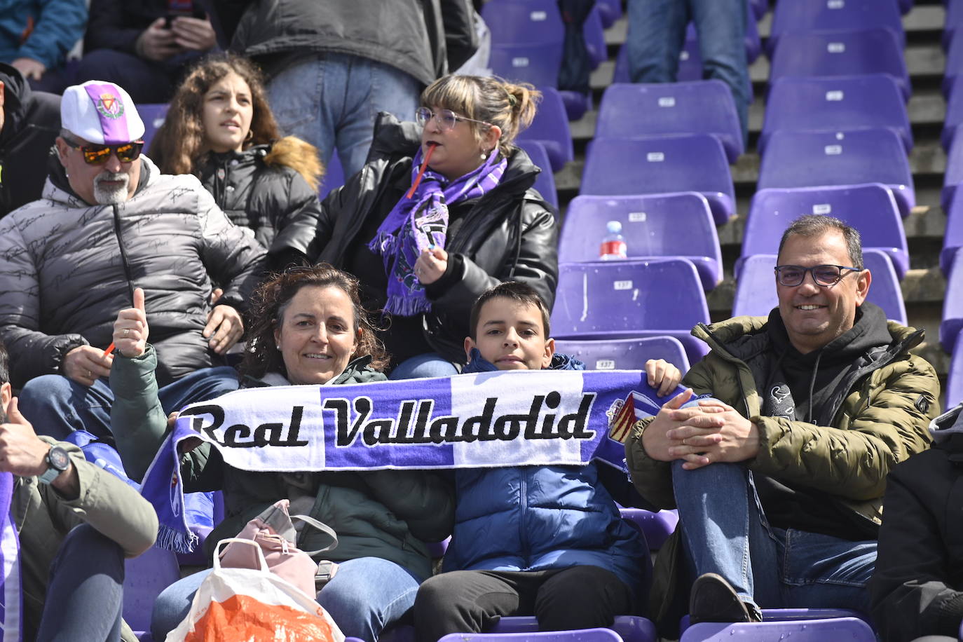 Búscate en la grada del estadio José Zorrilla (3/4)