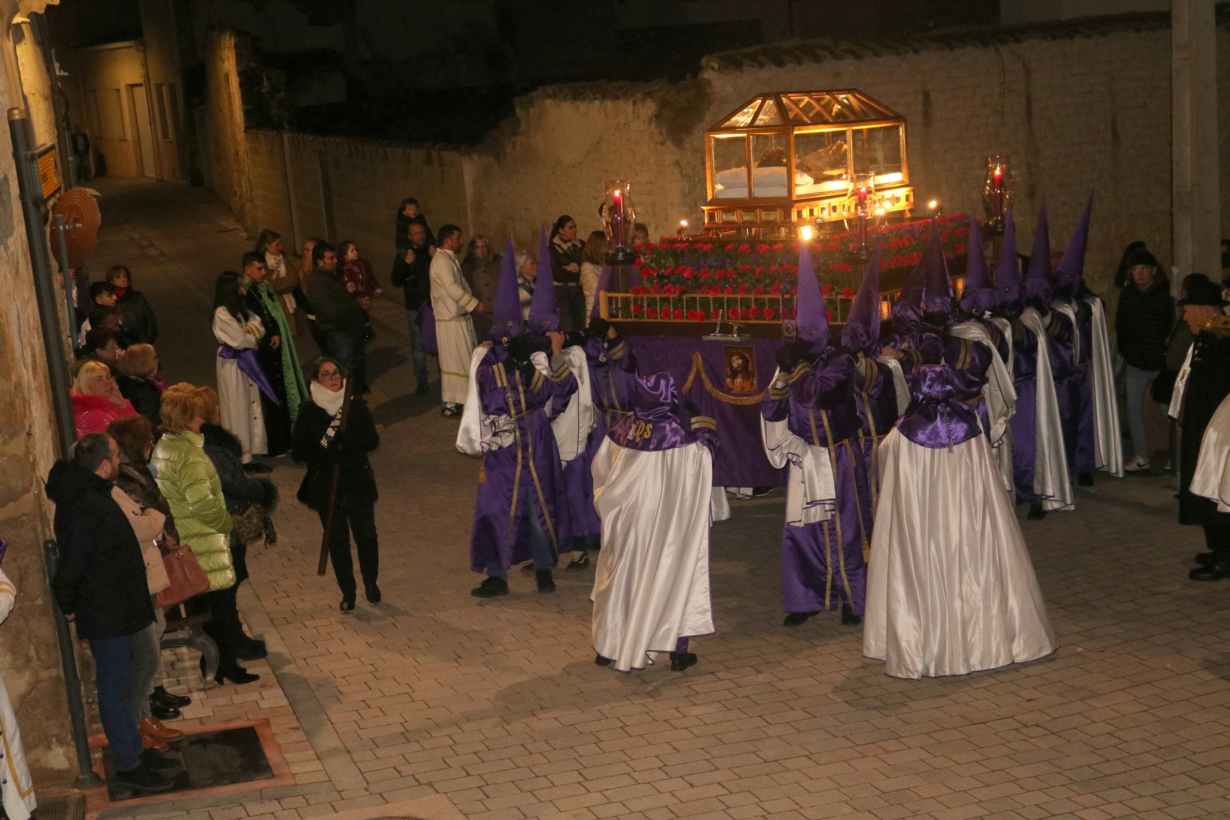 Procesión del Silencio y la Luz en Baltanás