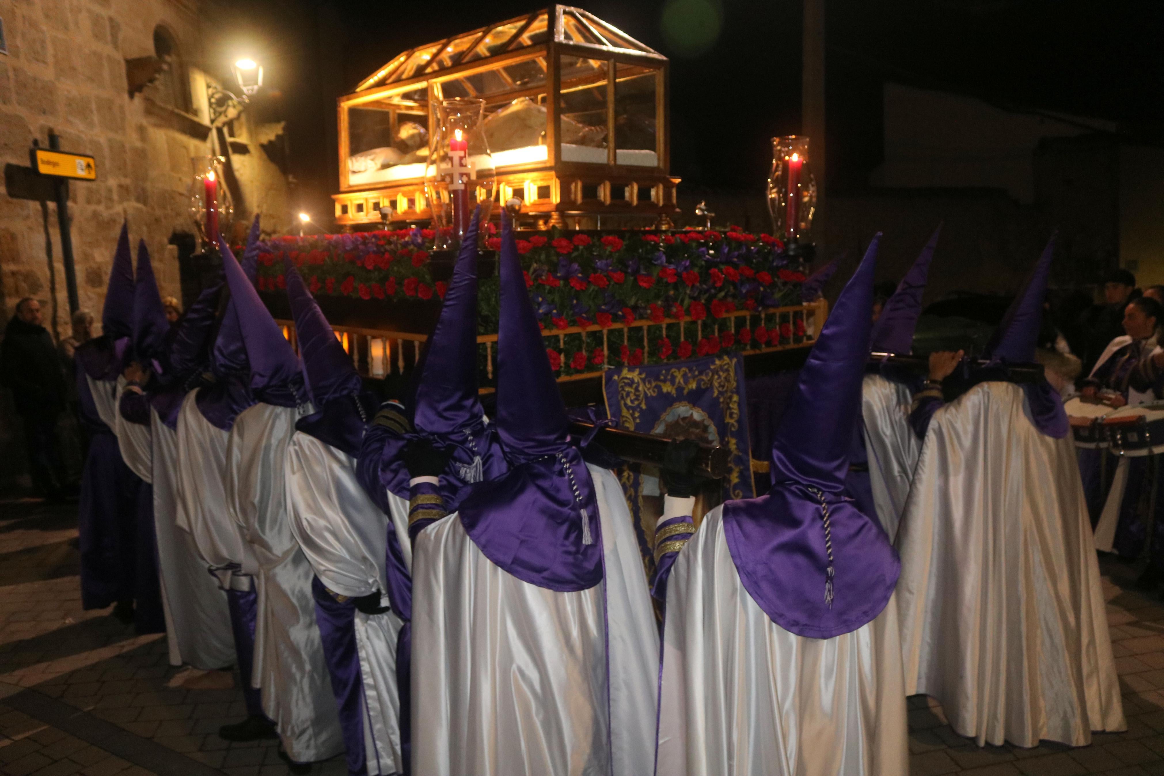 Procesión del Silencio y la Luz en Baltanás