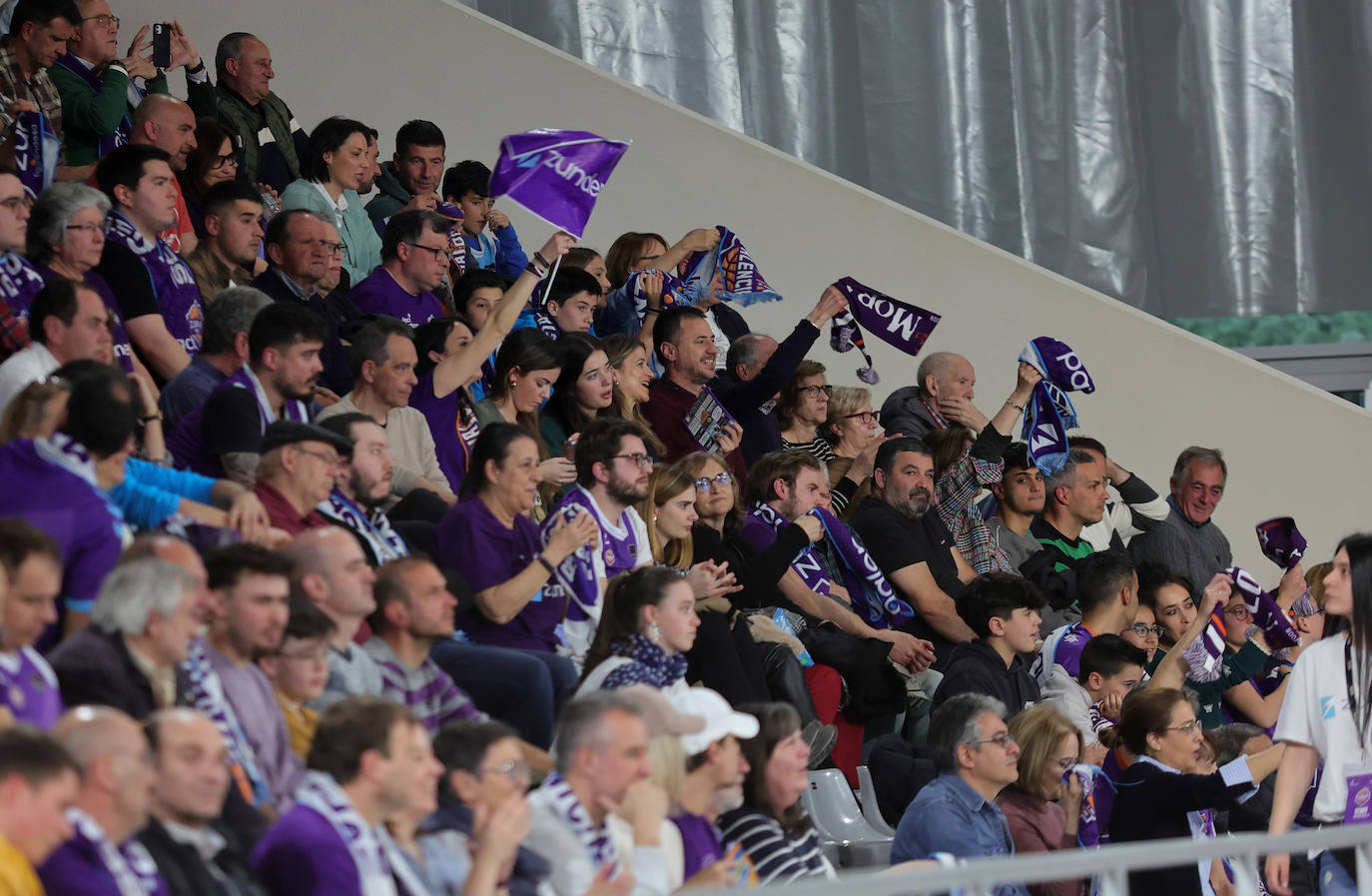 Zunder Palencia-Lenovo Tenerife: Búscate en la grada