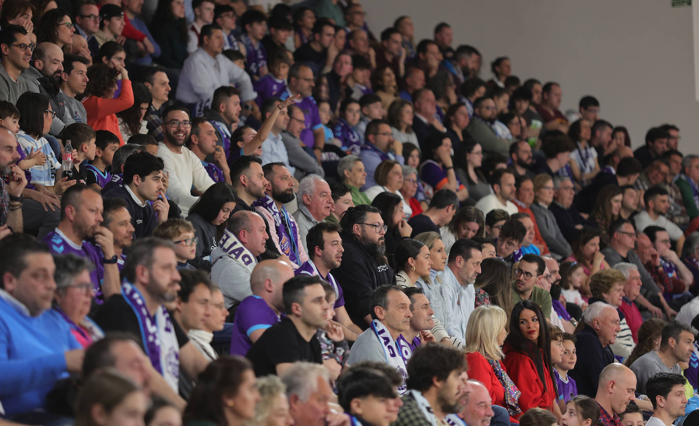 Zunder Palencia-Lenovo Tenerife: Búscate en la grada