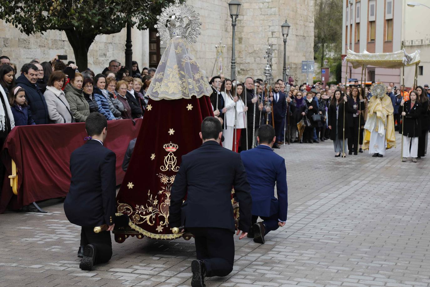 Las imágenes de la Bajada del Ángel en Peñafiel