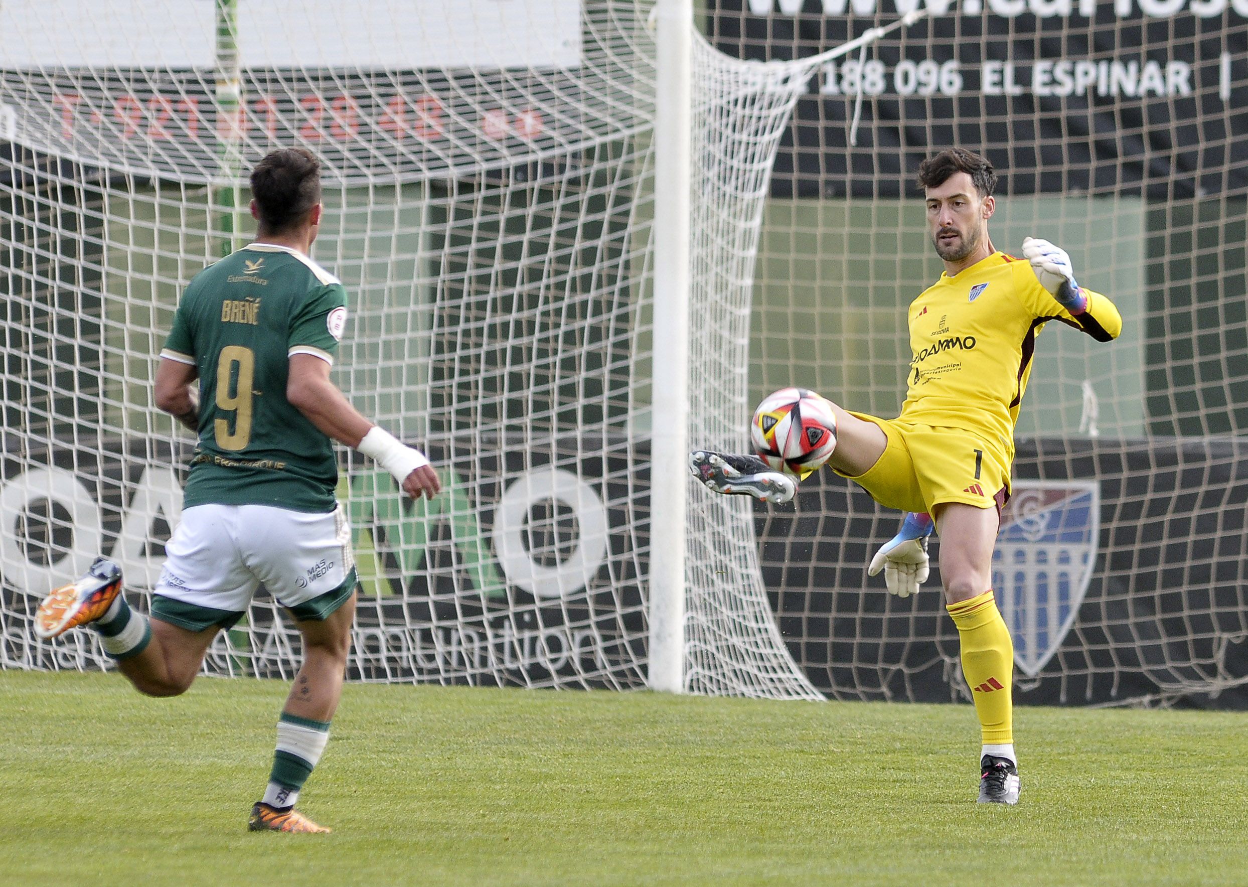 La goleada de la Sego al Cacereño, en imágenes