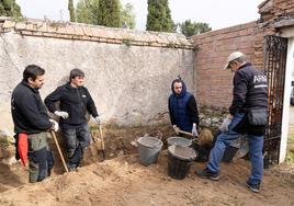 Exhumación de los restos de Pedro de la Calle en Medina Rioseco