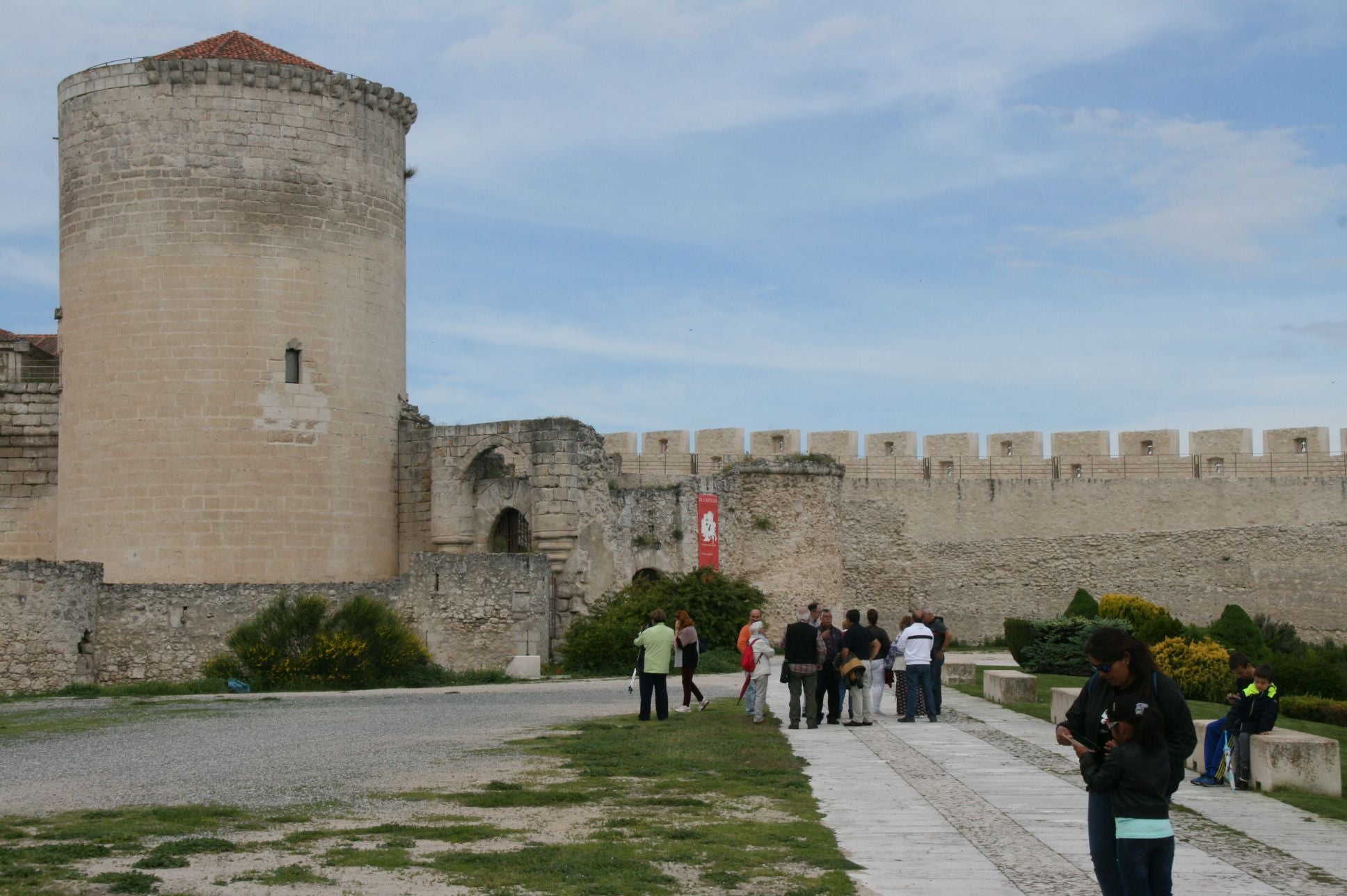 Cuéllar El mal tiempo provoca una caída del 14 del turismo en Semana