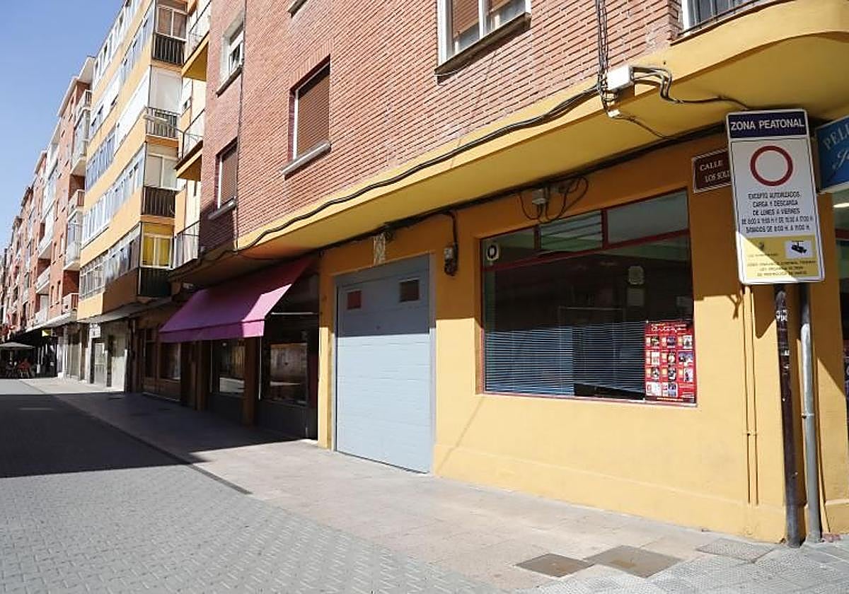 Señalización de vigilancia con cámara en una vía del centro de la ciudad.