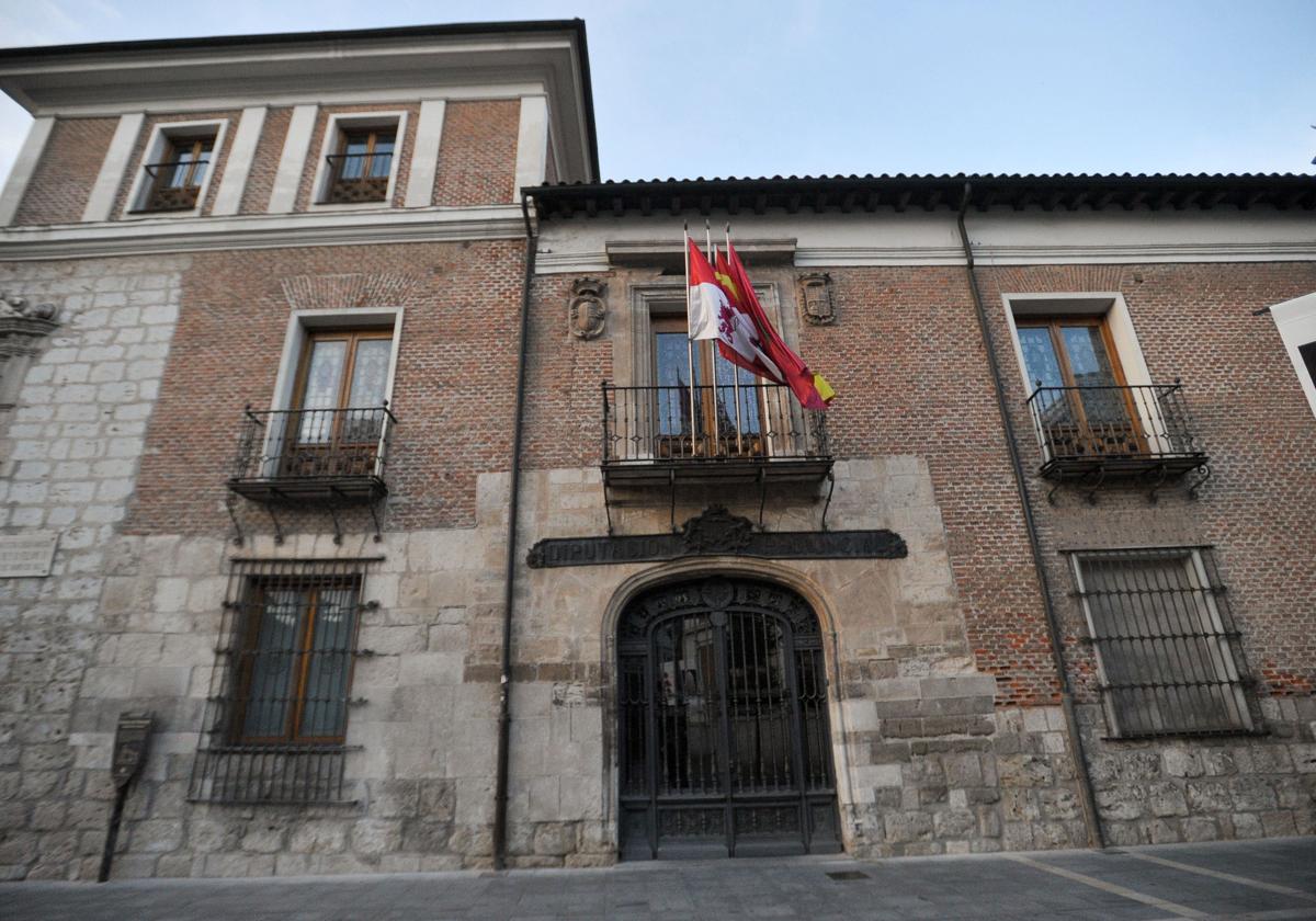 Imagen de archivo del Palacio de Pimentel, sede de la Diputación de Valladolid.