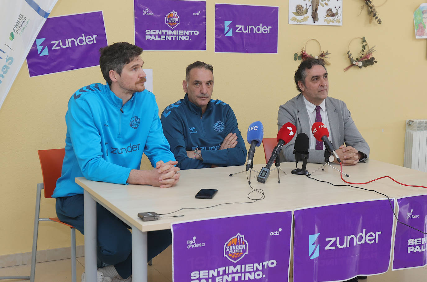 El Zunder Palencia visita la Fundación Personas Aspanis