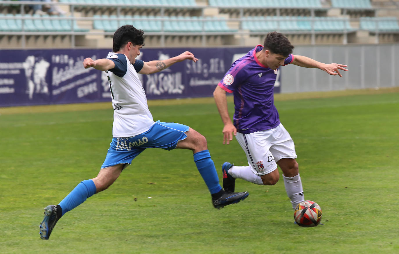 El Palencia CF vence en casa al Villaralbo