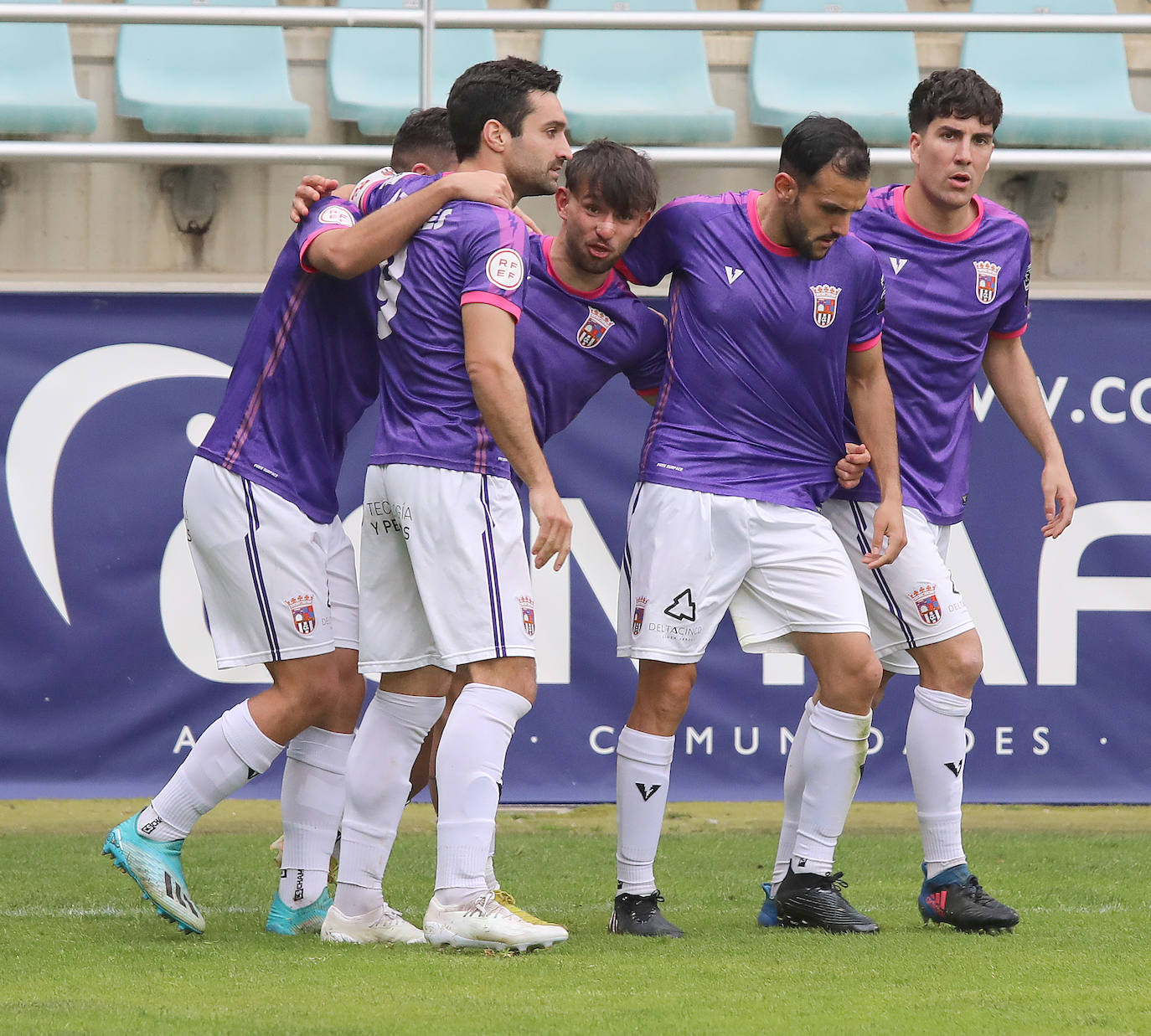 El Palencia CF vence en casa al Villaralbo