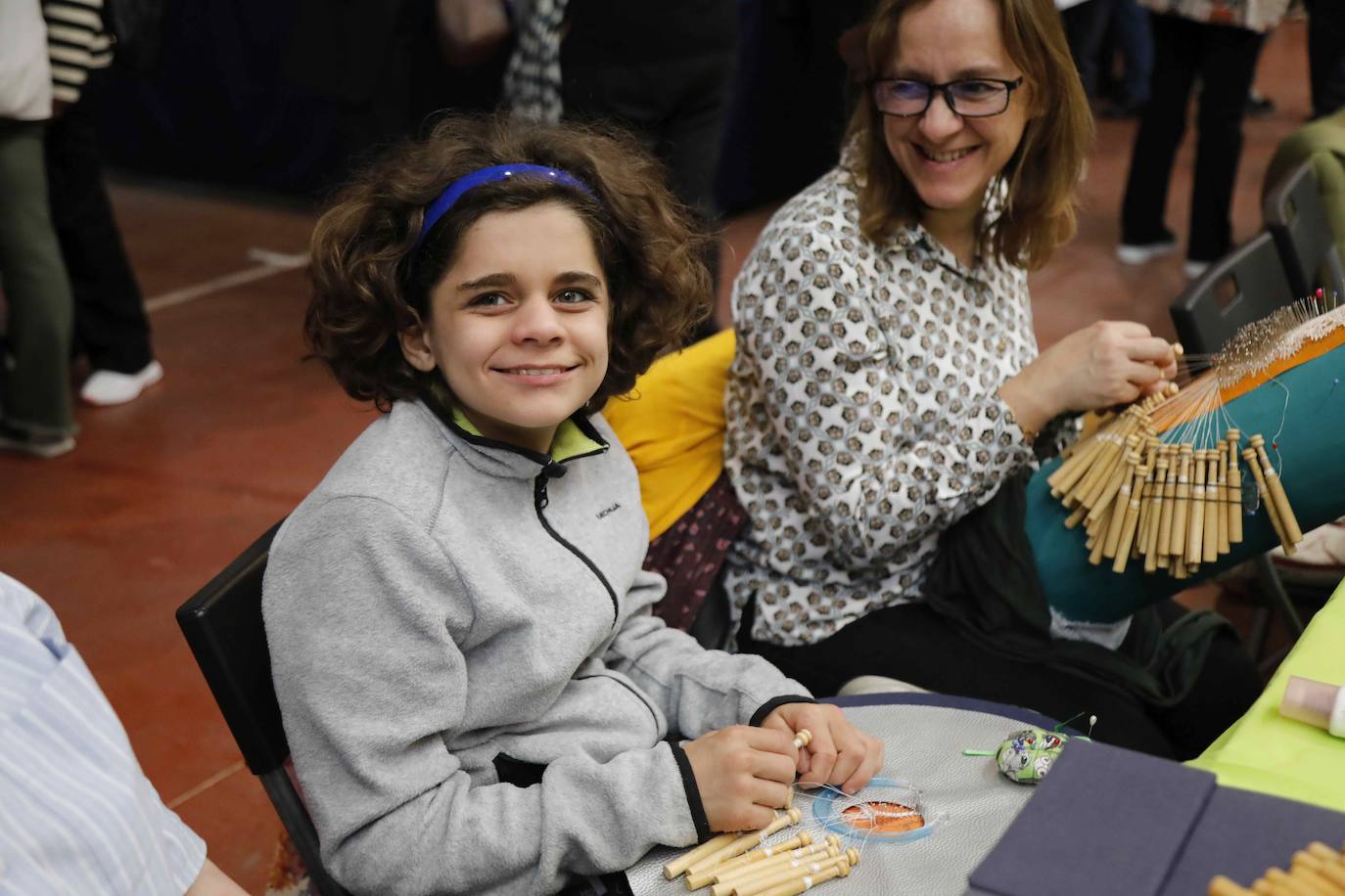 El Encuentro de Encajeras de Cogeces del Monte, en imágenes