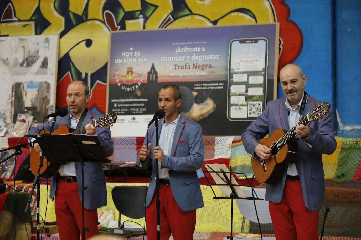 El Encuentro de Encajeras de Cogeces del Monte, en imágenes